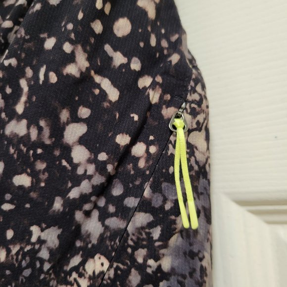 COPY - Lululemon 2-in-1 SHR Short 6" - Picture 4 of 11